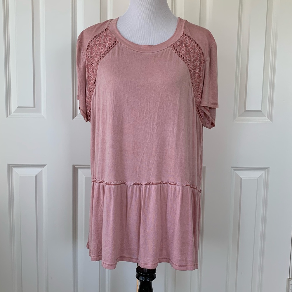 Artesia lace dusty rose hobo top tee